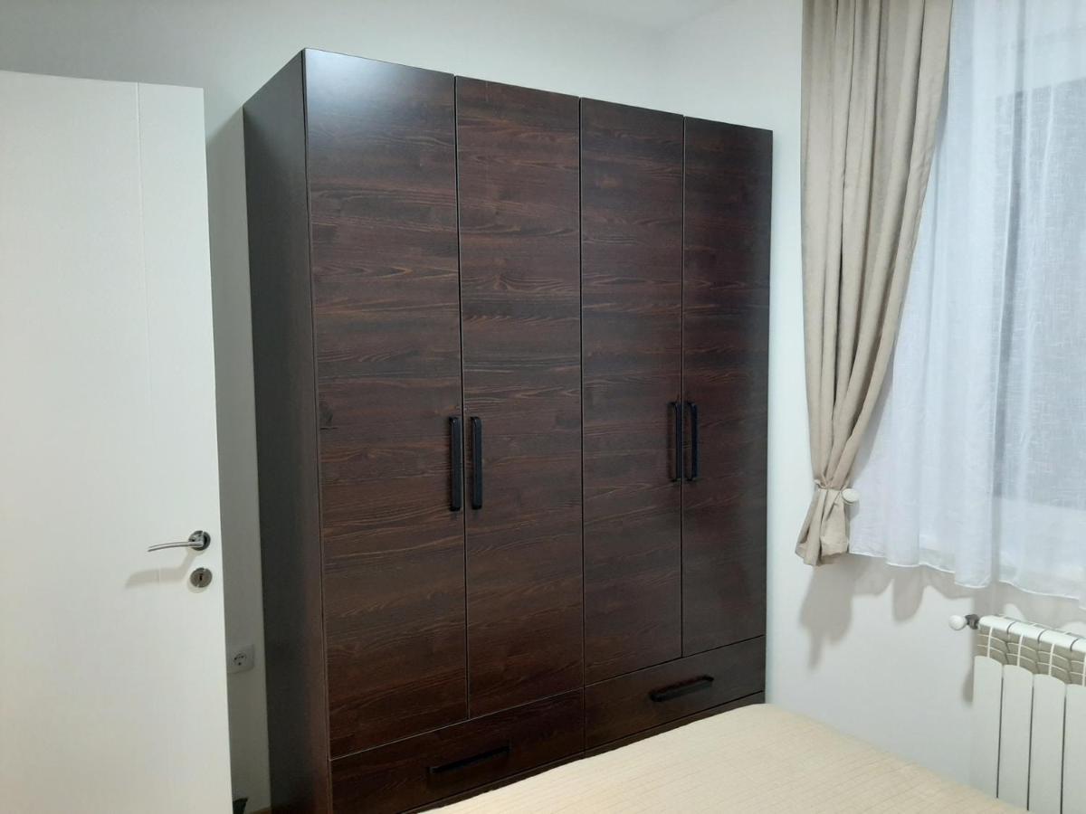 Apartman Viaggio Сремска Митровица Екстериор снимка