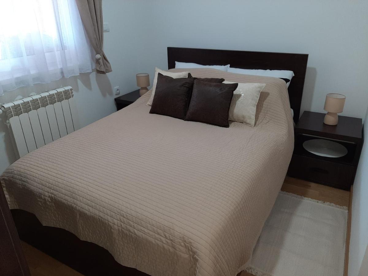 Apartman Viaggio Сремска Митровица Екстериор снимка