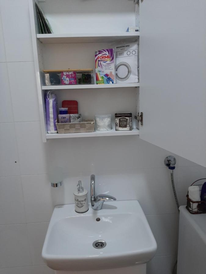 Apartman Viaggio Сремска Митровица Екстериор снимка
